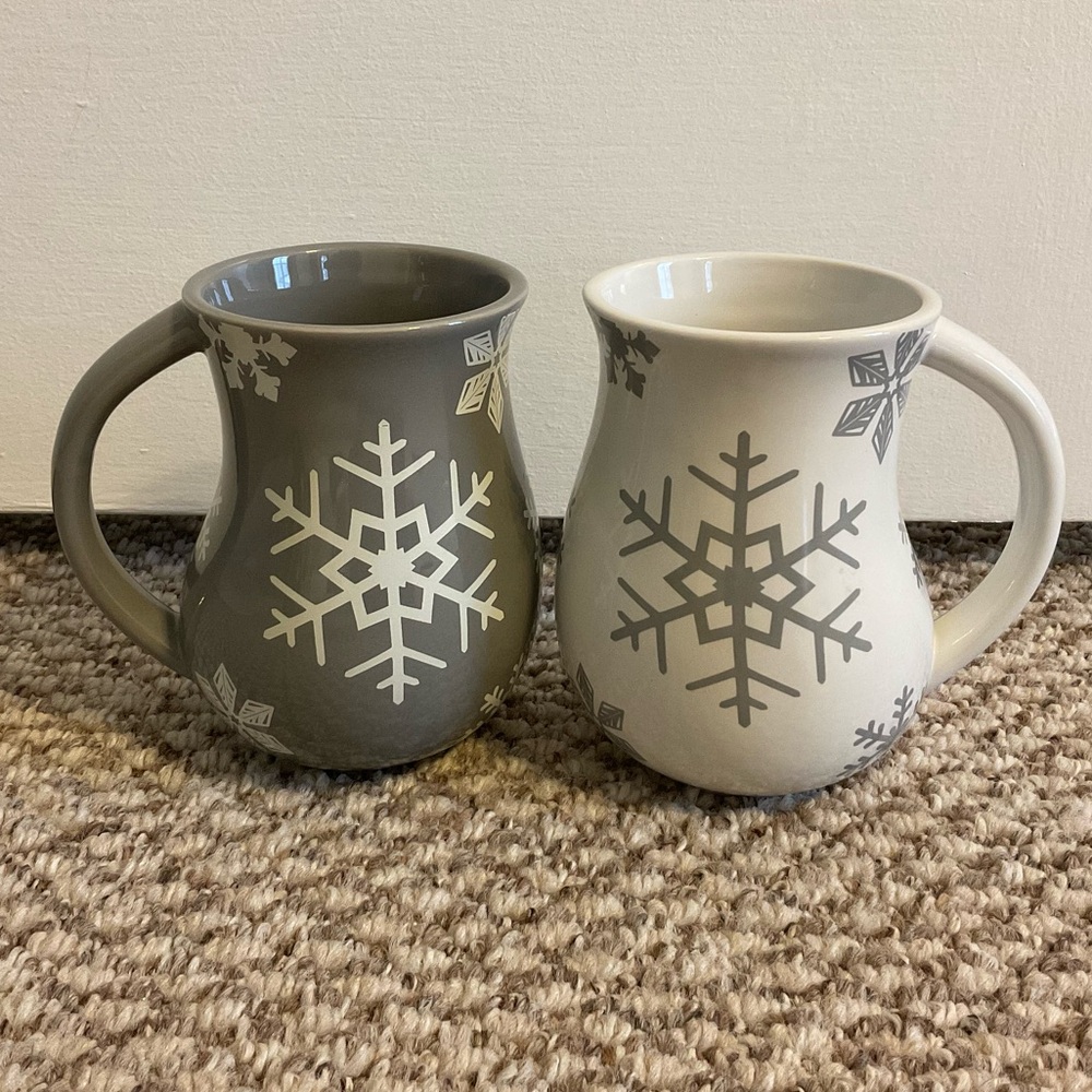 NWOT - Temptations by Tara Snowflake Mug Set - Picture 6 of 15